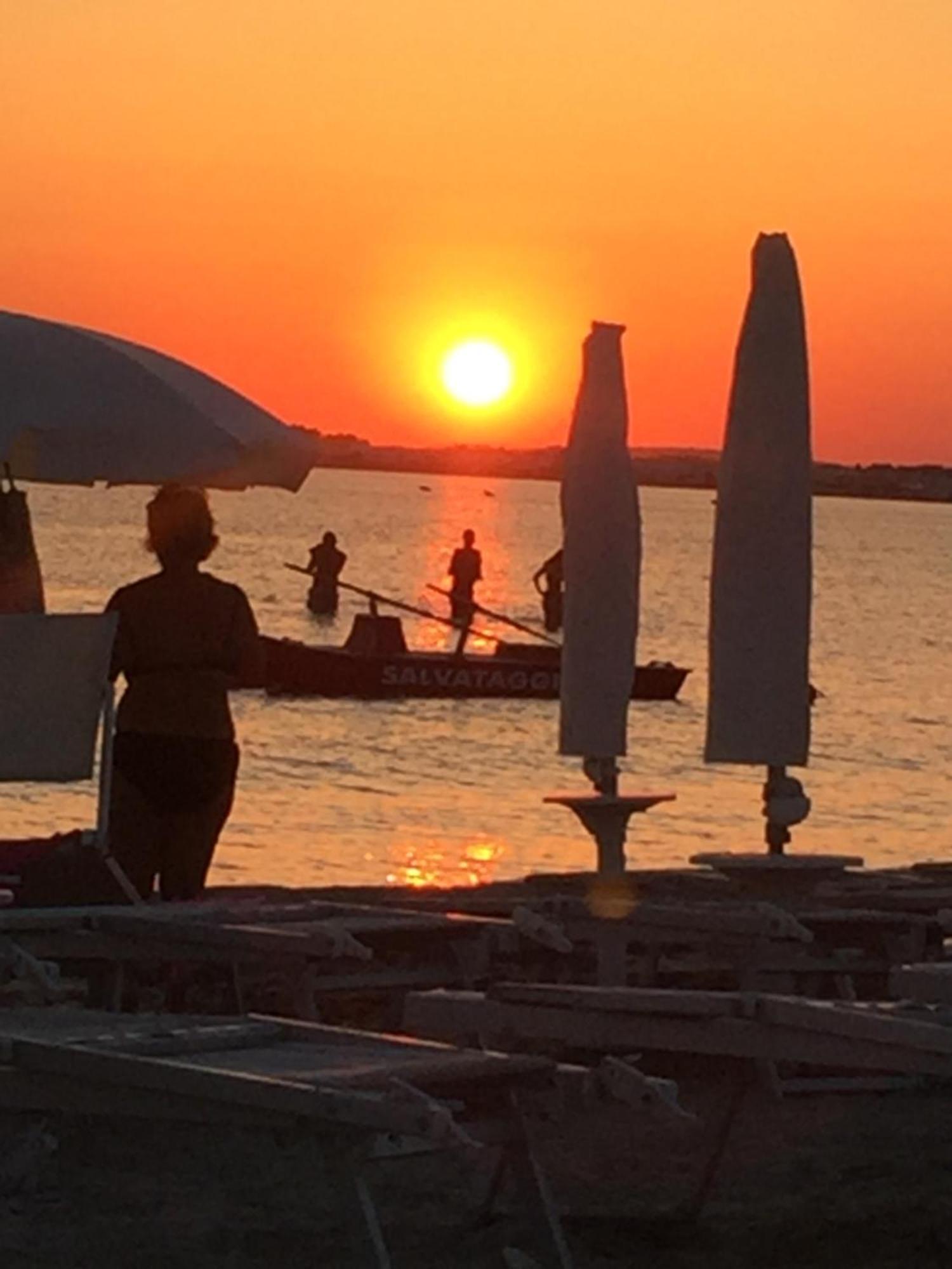 Affittasi Casa Vacanza A Casa Di Emma Leverano Exteriör bild